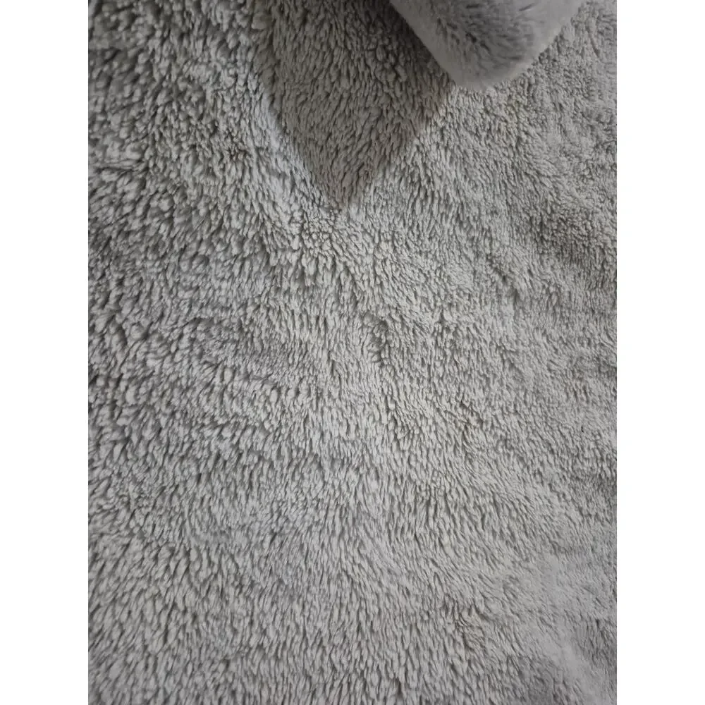 💥 KOOLABURRA BY UGG Faux Fur Queen Comforter Set Shams White Gray